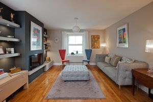 Sitting Room- click for photo gallery